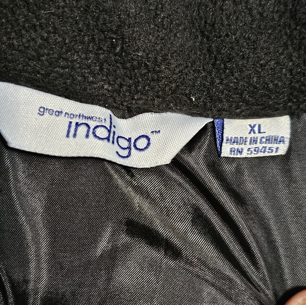 Great Northwest Indigo Aztec Tribal Design Vest Size XL - Picture 6 of 6